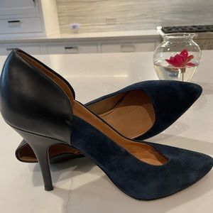 Women’s dark Navy suede and leather heels - Madewell.